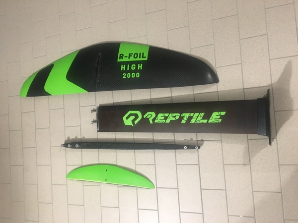 Reptile - R - foil 