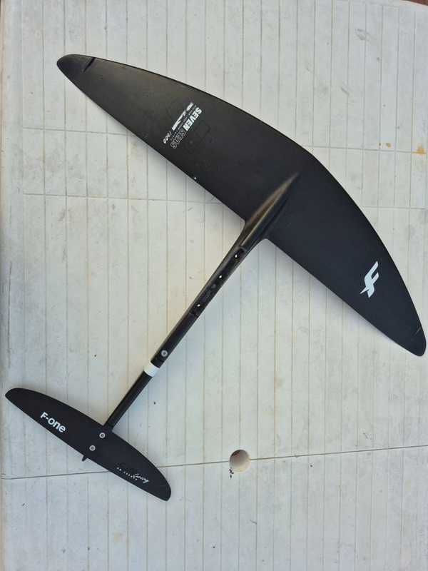 F-One - SevenSeas 1200