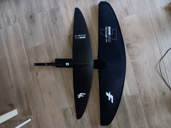 F-One - Seven sea 1000cm2