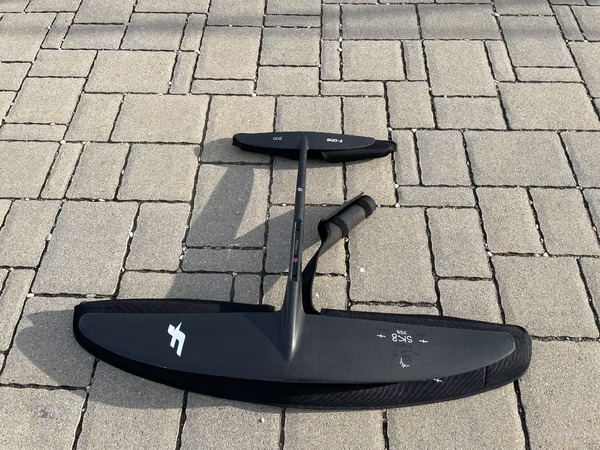 F-One - Sk8 950