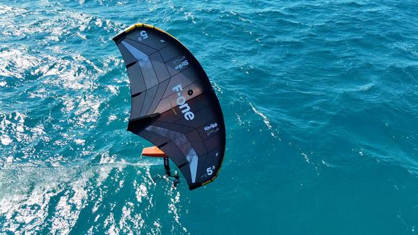 F-One - Strike V5 Aluula 5.5m