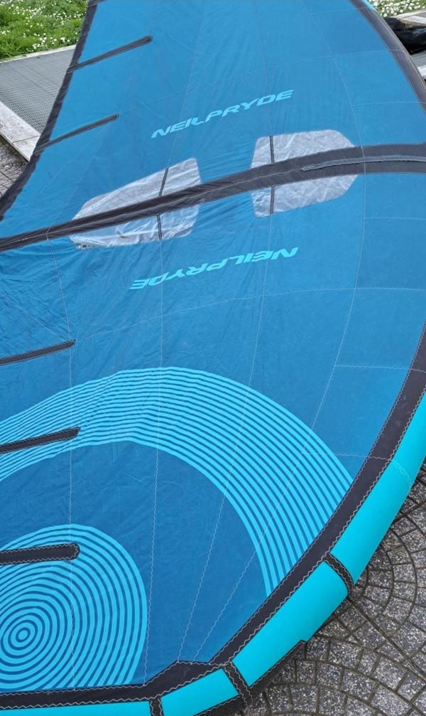 altra - Neil Pride Fly