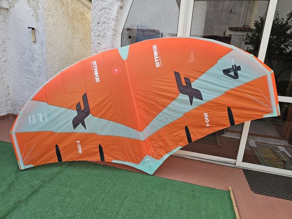 F-One - STRIKE V4 4.0