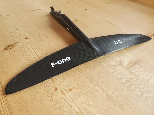 F-One - carving 200
