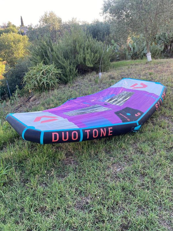 Duotone - slick 
