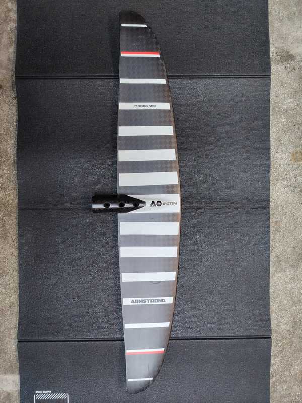 Armstrong - front MA 1000