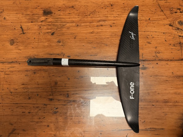 F-One - Mirage carbon 1000 completoMirage carbon 1000 completo