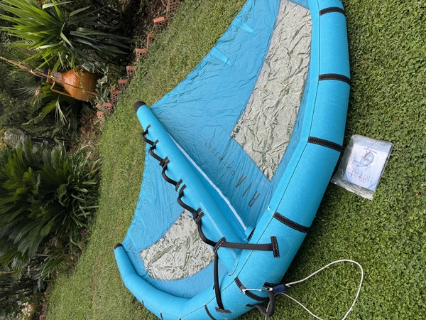 Starboard X Airush - Free wing aire 4 m