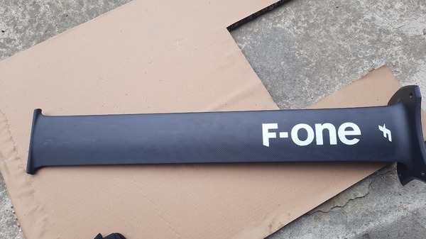 F-One - Skate sk8 950 con piantone carbon 85 (160)