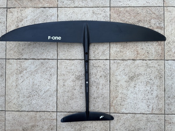 F-One - F-one Eagle 1090 + Stab carving xxxs 160