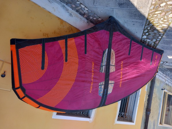 altra - Neil Pryde Fly