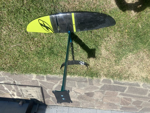F-One - Gravity carbon 2200