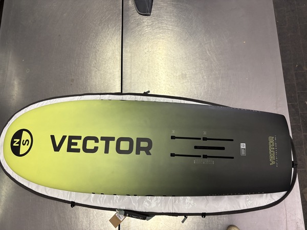 North - Vector 85