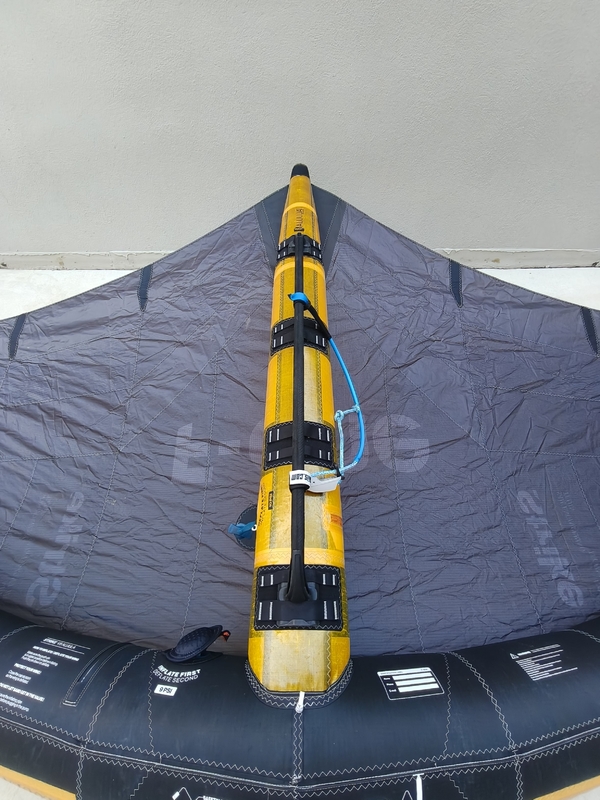 F-One - Strike V 5 aluula