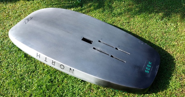 North - Seek 78l  4' 10"