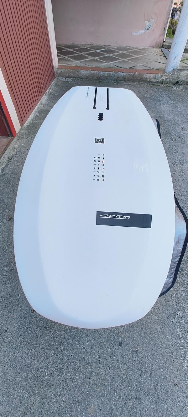 Rrd International - Beluga 170