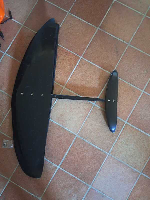 Ensis Watersports - anteriore con stabilizzatore