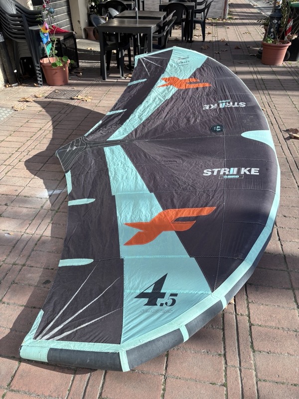 F-One - STRIKE V3