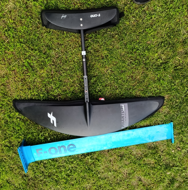 F-One - Phantom Carbon 1280 XS C275 Foil Set, Mast 95 Alu