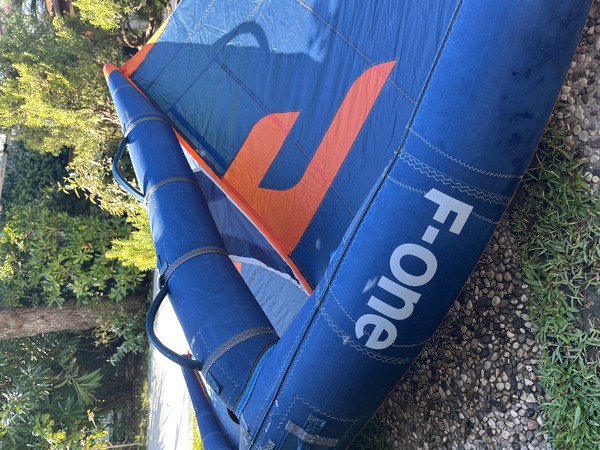 F-One - strike v2 4M