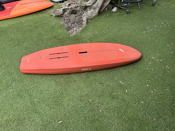 F-One - mid length 5,10