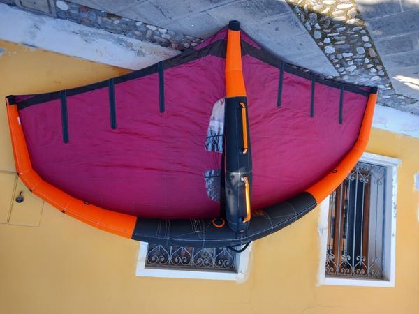 altra - Neil Pryde Fly