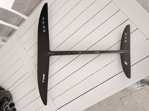 F-One - Sk8 750 v3 for T2 mast