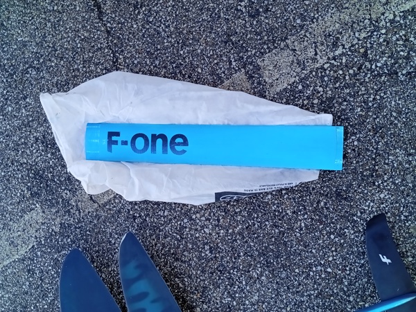 F-One - Must, 2 foil , fusoliera+ stab