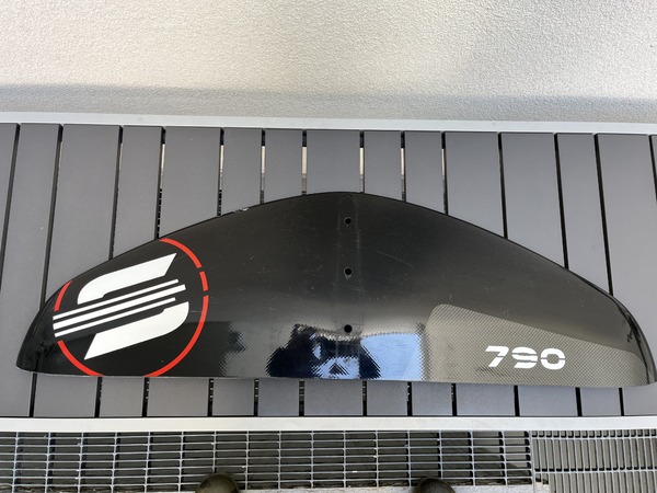 Sabfoil - Mast 82 fusoliera F700HS stabilizzatore 399 . Front 790