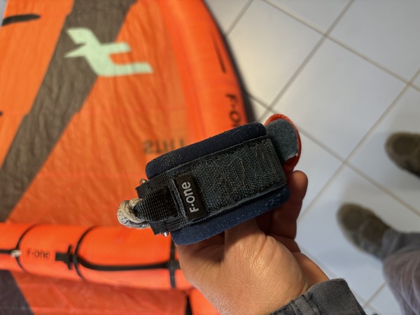 F-One - Strike V3