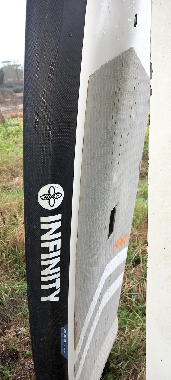 altra - Infinity tombstone