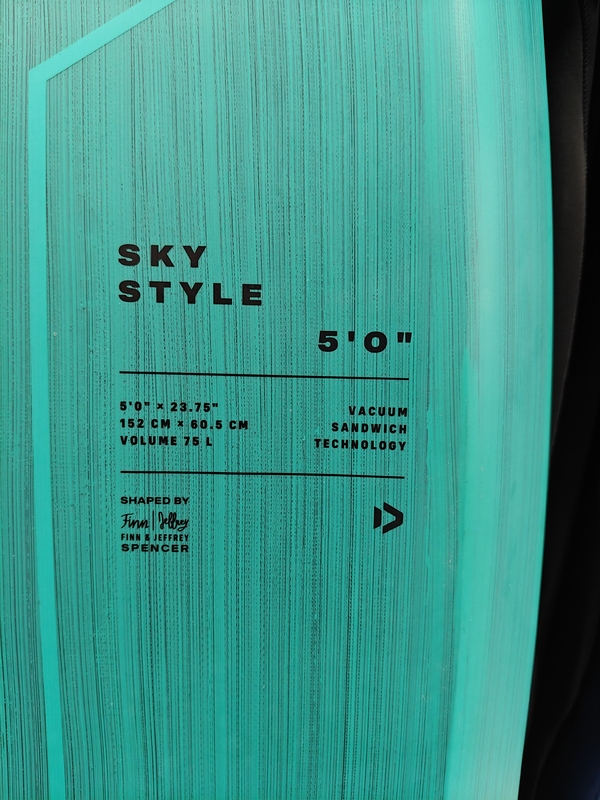 Duotone - Sky style