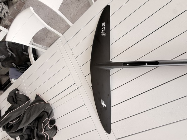 F-One - Sk8 750 v3 for T2 mast