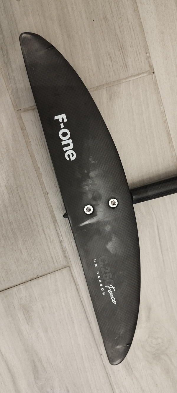 F-One - SevenSeas 1200 Full Carbon