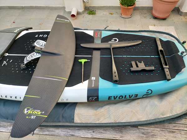 Gong - Evolve 5' 2"-90 lt completa di foil